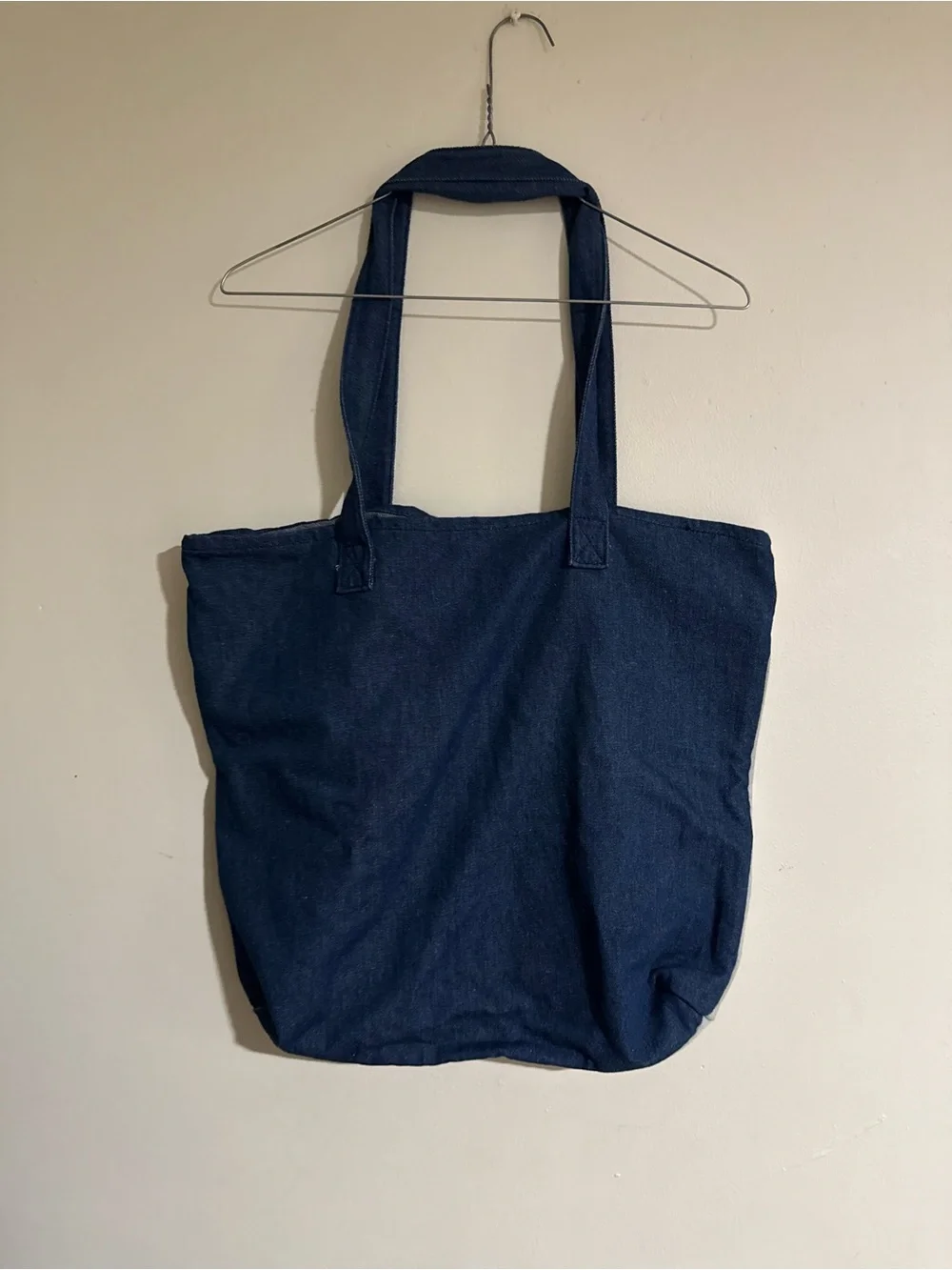 Canvas Colorblock Tote Bag in Navy, Light Gray & Cream